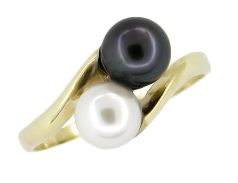 Vintage Royal Pearl Ring – Beautiful Earth Boutique